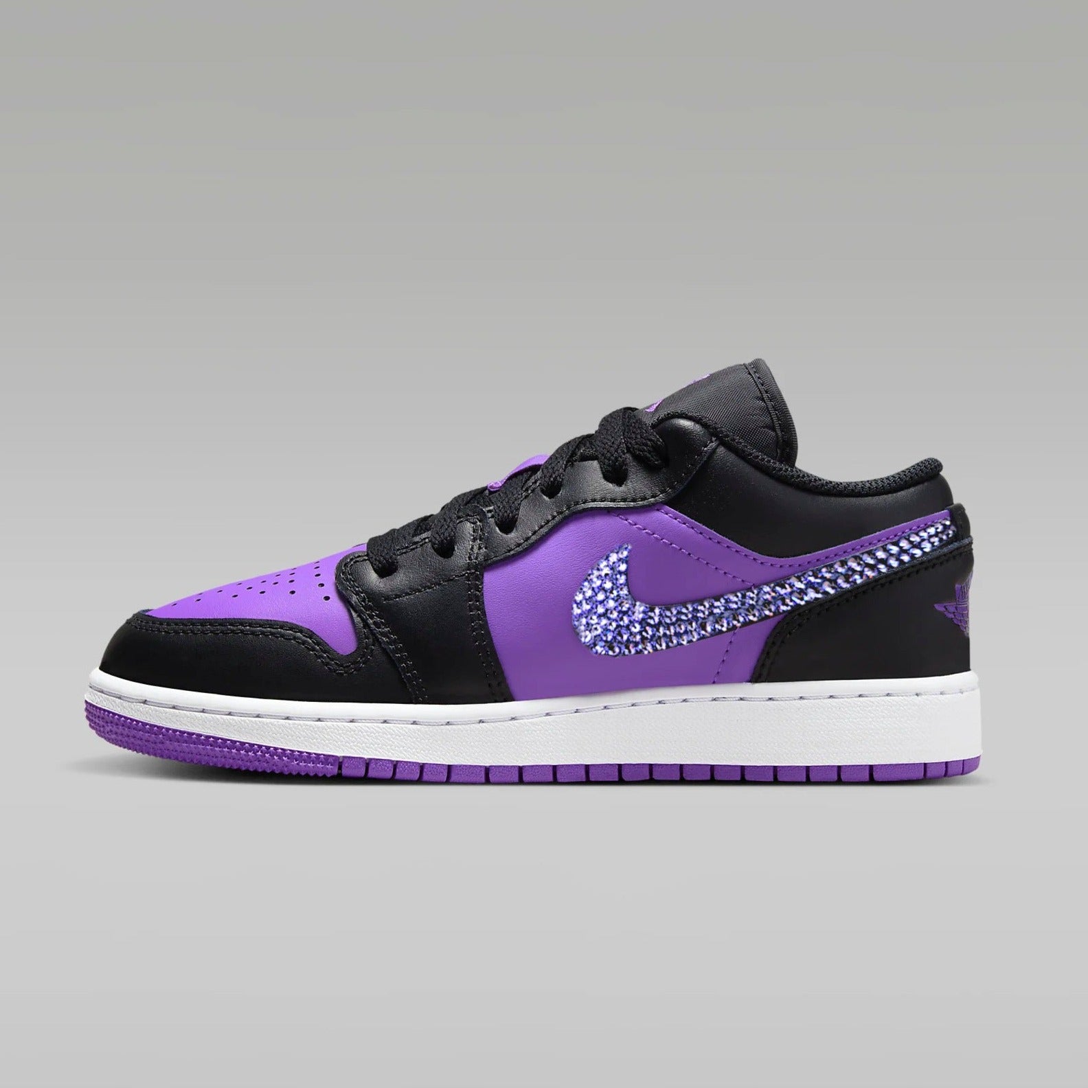 Jordan 1 Low Women/Youth (Purple/Black)