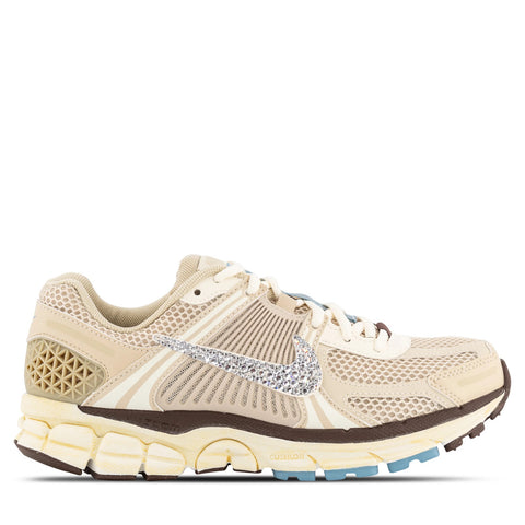 Zoom Vomero 5 Women (Metallic)