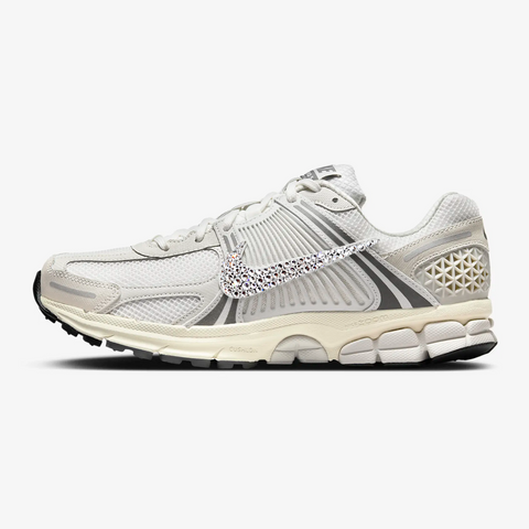 Zoom Vomero 5 Women (Metallic)