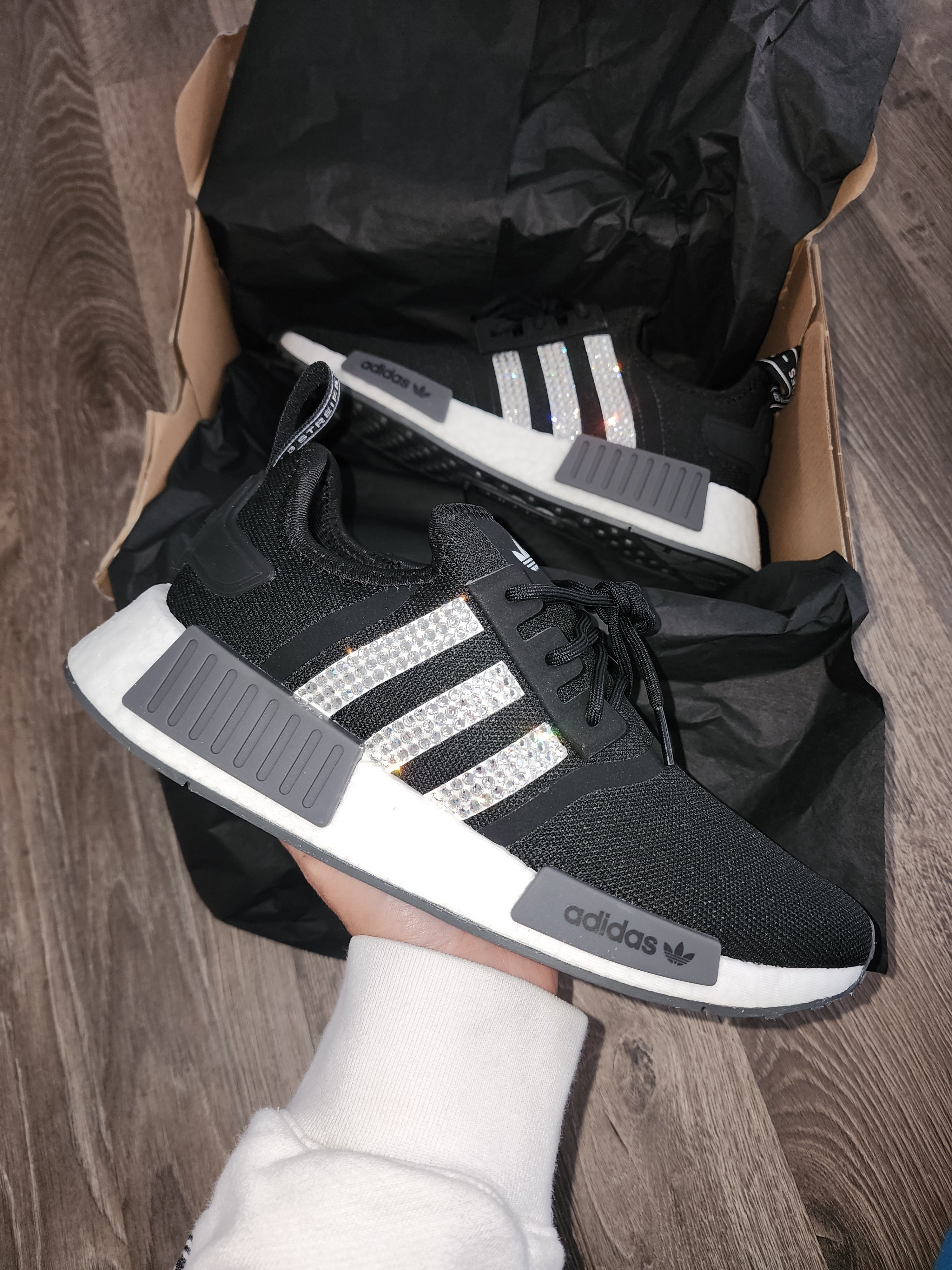Shoe Size Chart Adidas Nmd Size Fit Nmd Unisex (Black/White) – Diamond Kicks